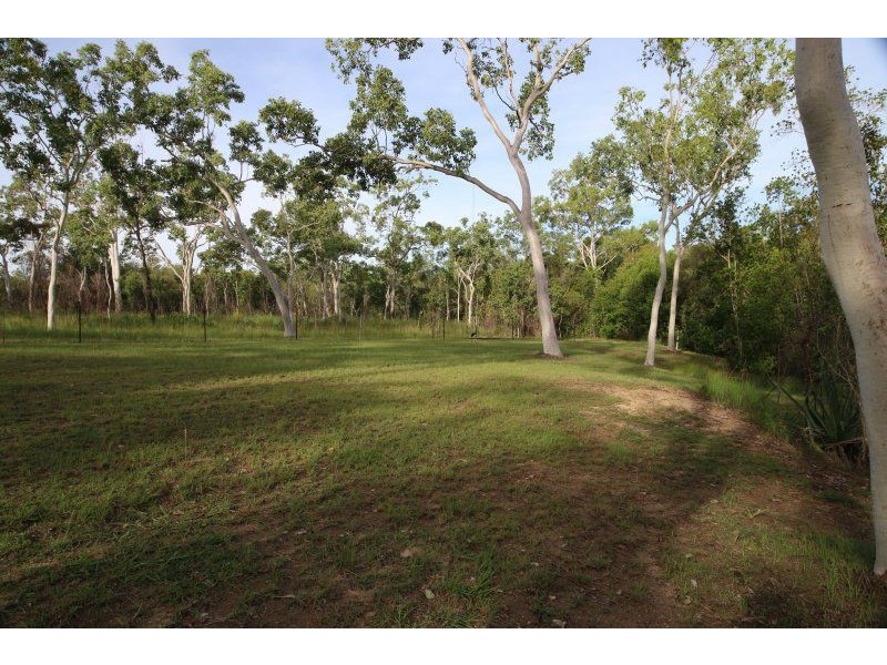 293 Ocean Parade, Balgal Beach QLD 4816