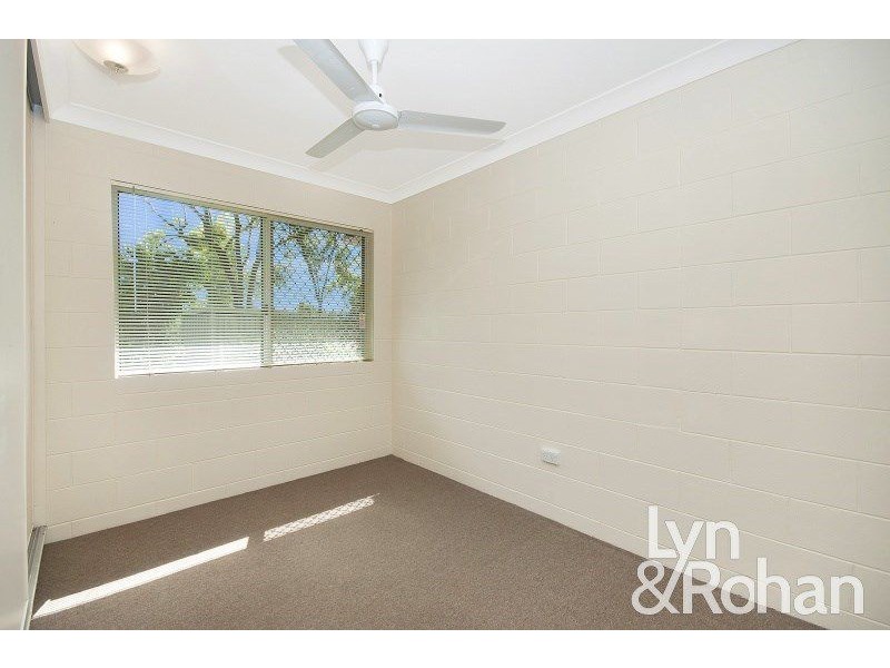 8 Rhyl Court, Mount Low QLD 4818