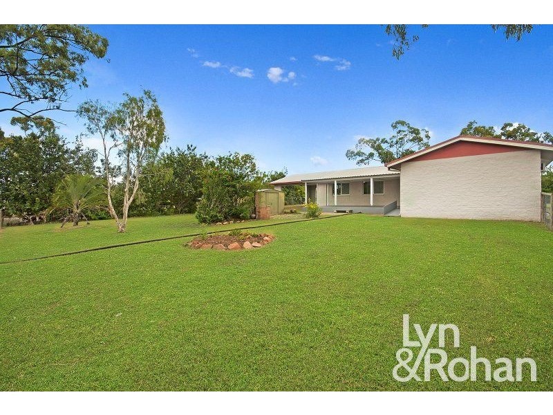 8 Rhyl Court, Mount Low QLD 4818