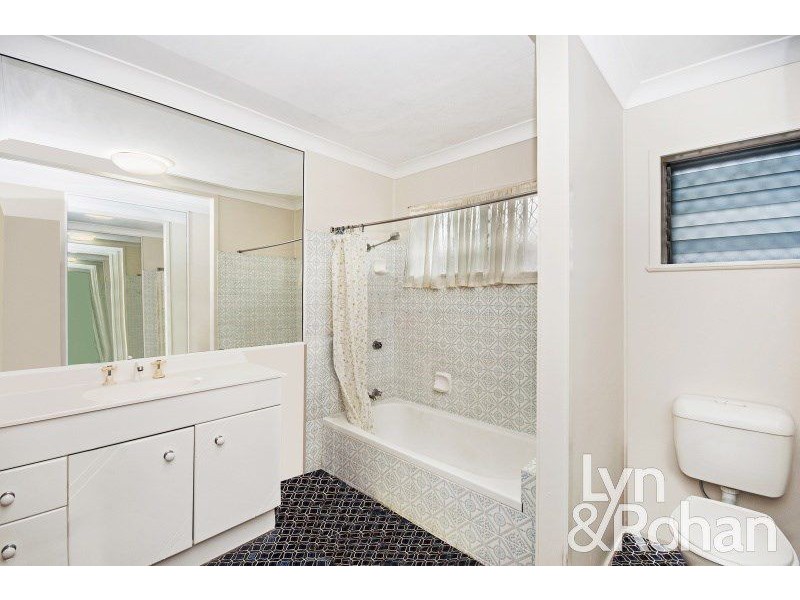 6 Kauri Court, Kirwan QLD 4817