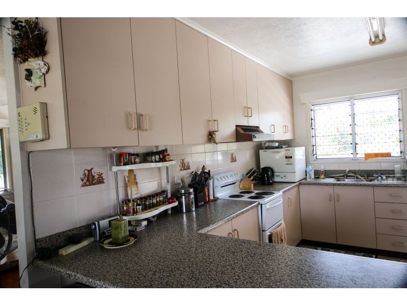 33 Brighton Street, Gulliver QLD 4812