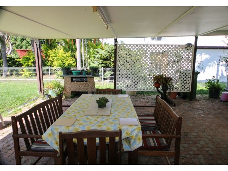 33 Brighton Street, Gulliver QLD 4812