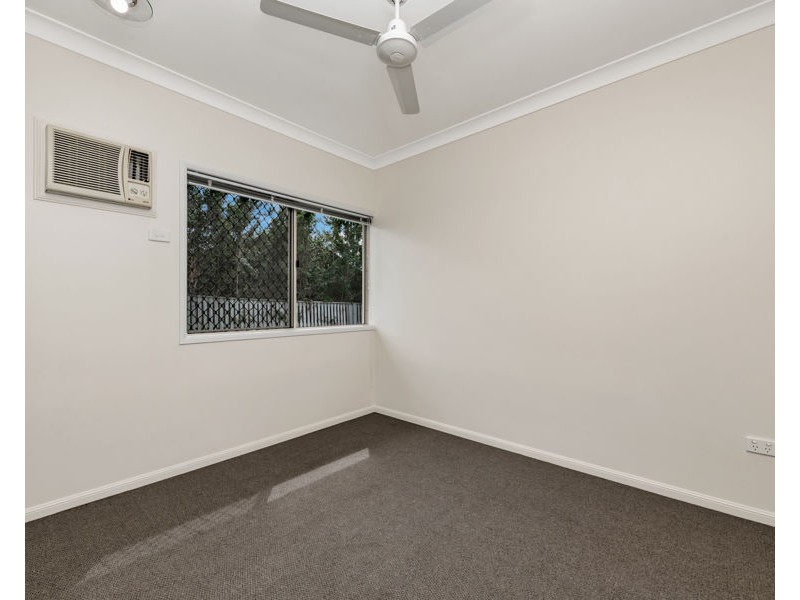 66 Hillock Crescent, Bushland Beach QLD 4818