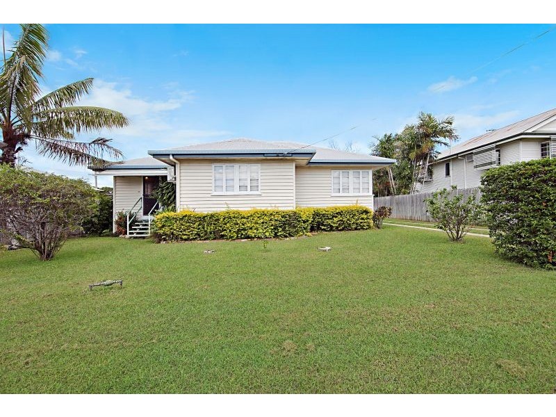 32 Royal Street, Wulguru QLD 4811