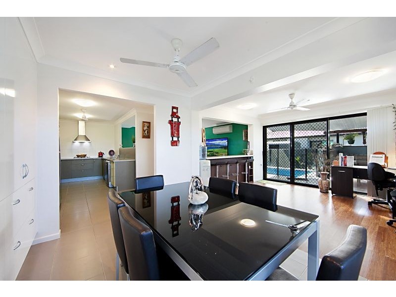 16 Laurie Motti Parade, Kirwan QLD 4817