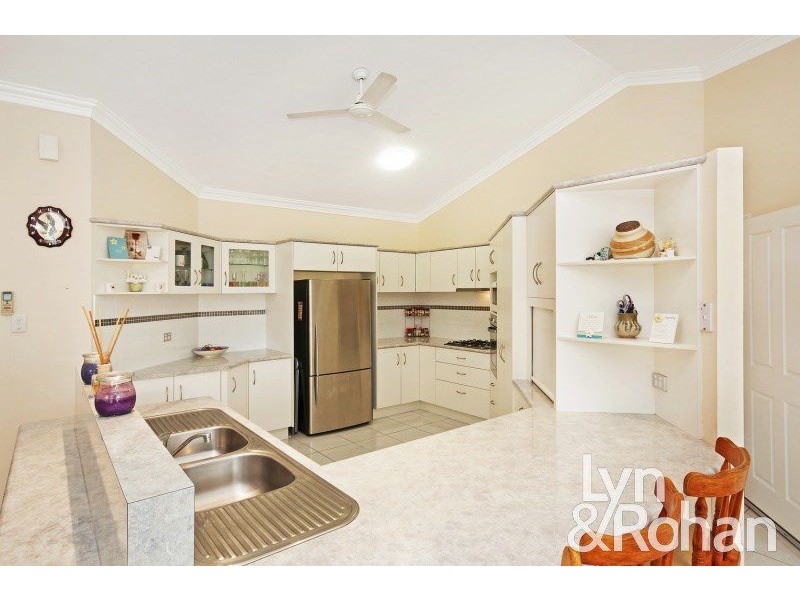 16 Angelus Place, Kirwan QLD 4817