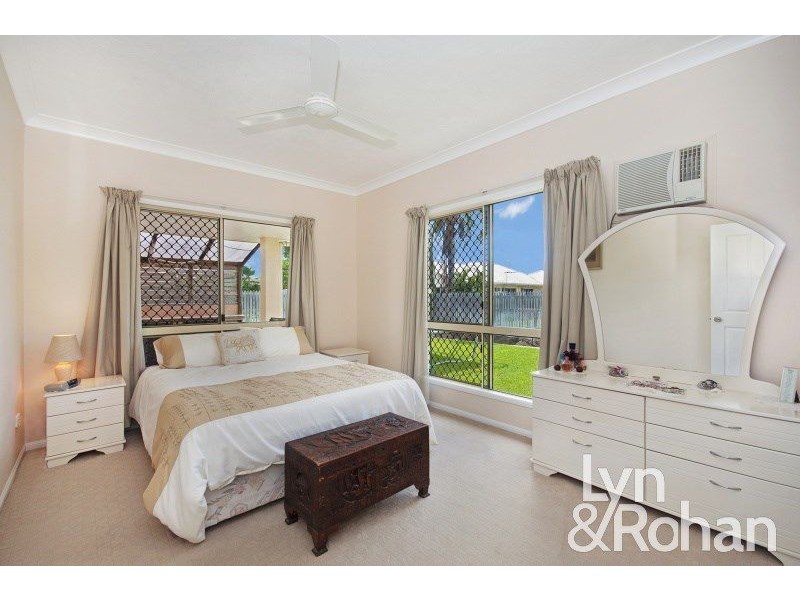 16 Angelus Place, Kirwan QLD 4817