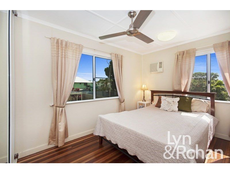 16 Sherriff Street, Hermit Park QLD 4812