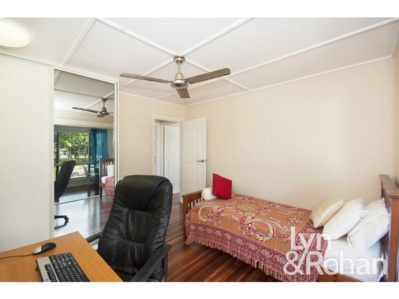 16 Sherriff Street, Hermit Park QLD 4812