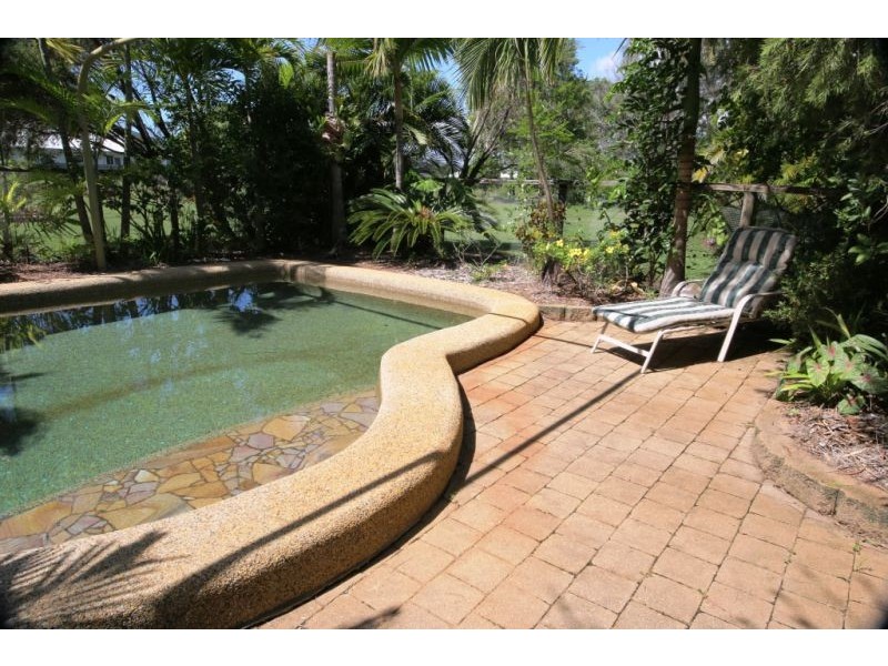 14 Armidale Avenue, Balgal Beach QLD 4816