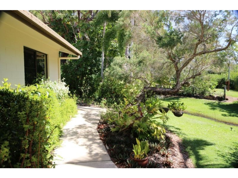 14 Armidale Avenue, Balgal Beach QLD 4816