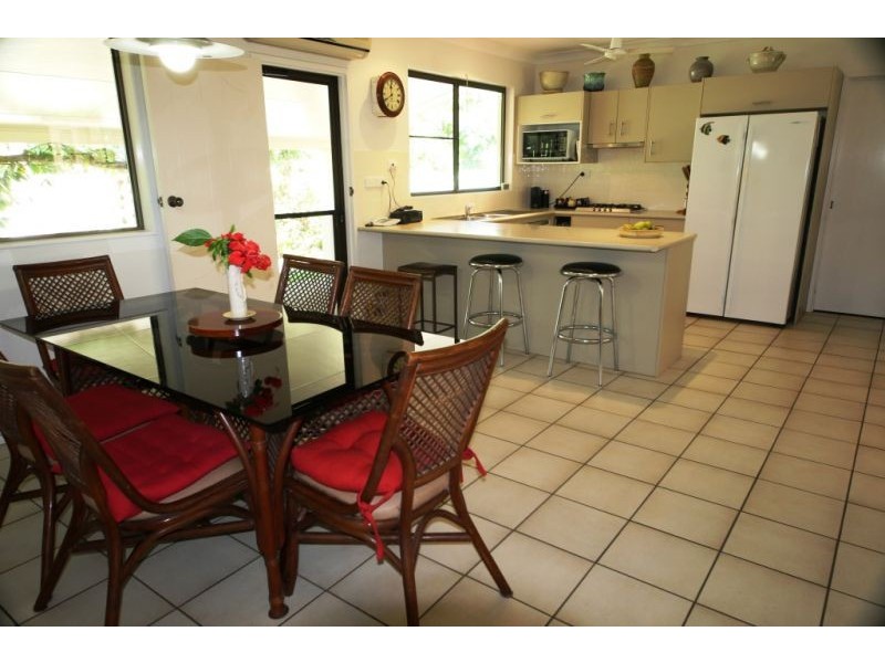 14 Armidale Avenue, Balgal Beach QLD 4816