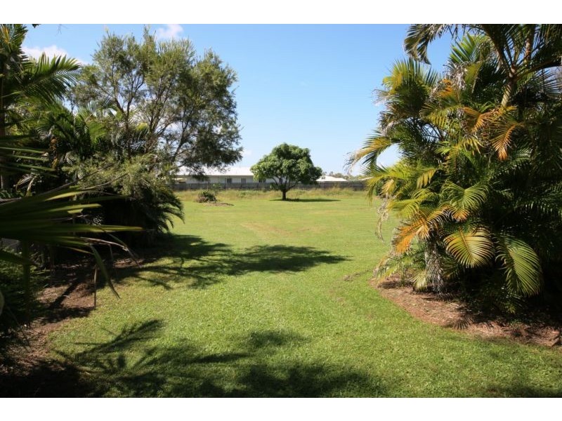 14 Armidale Avenue, Balgal Beach QLD 4816
