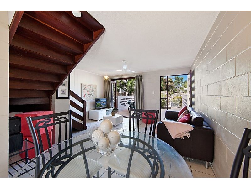 2/28 Rose Street, North Ward QLD 4810