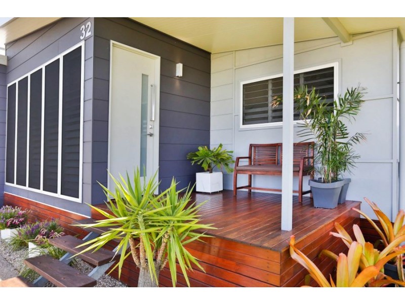 32 Daydream Circuit, Burdell QLD 4818