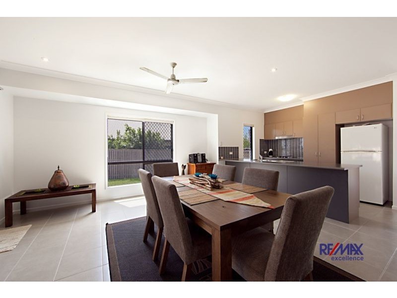19 Deedes Crescent, Bushland Beach QLD 4818