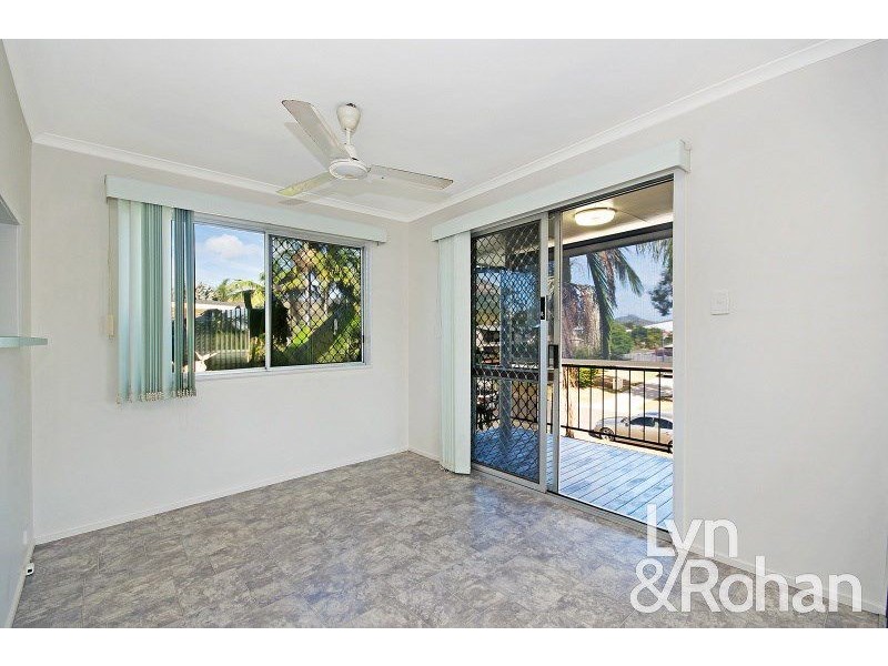 11 Rayleigh Street, Wulguru QLD 4811