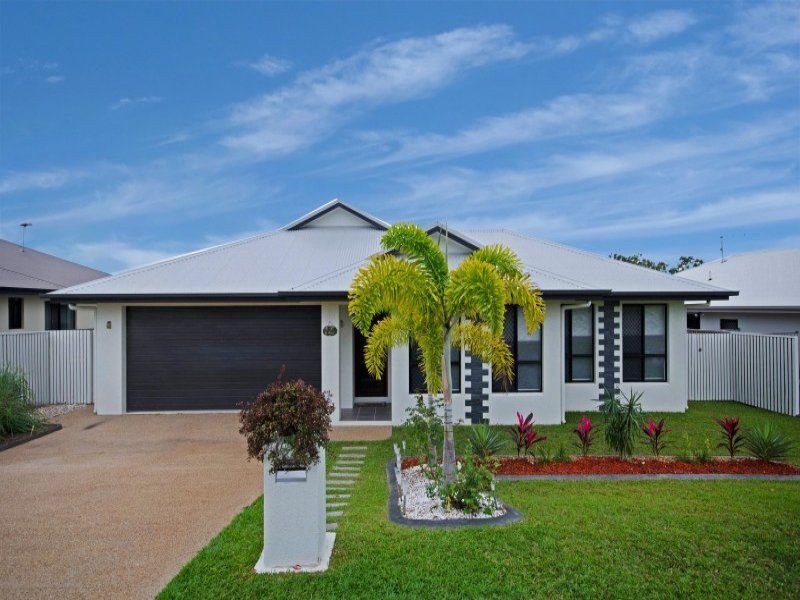 Bushland Beach QLD 4818