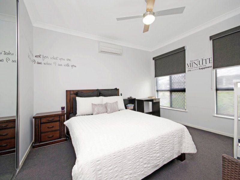 Bushland Beach QLD 4818