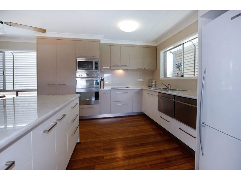 24 Tamarind Street, Kirwan QLD 4817