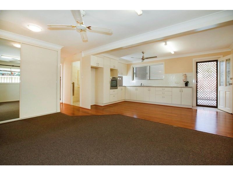 24 Tamarind Street, Kirwan QLD 4817