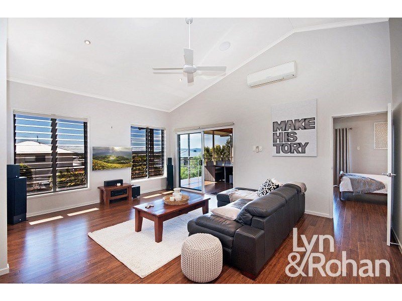 15 Kosciusko Way, Mount Louisa QLD 4814