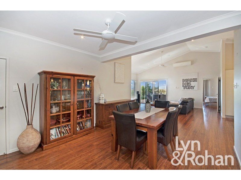 15 Kosciusko Way, Mount Louisa QLD 4814