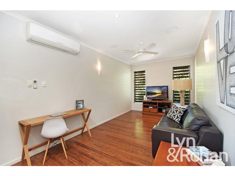 15 Kosciusko Way, Mount Louisa QLD 4814