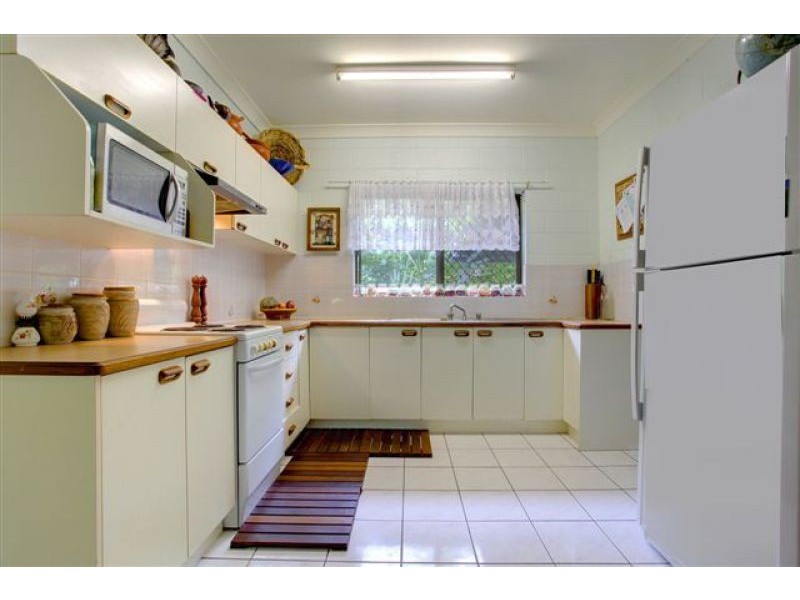 17 Joanne Street, Deeragun QLD 4818