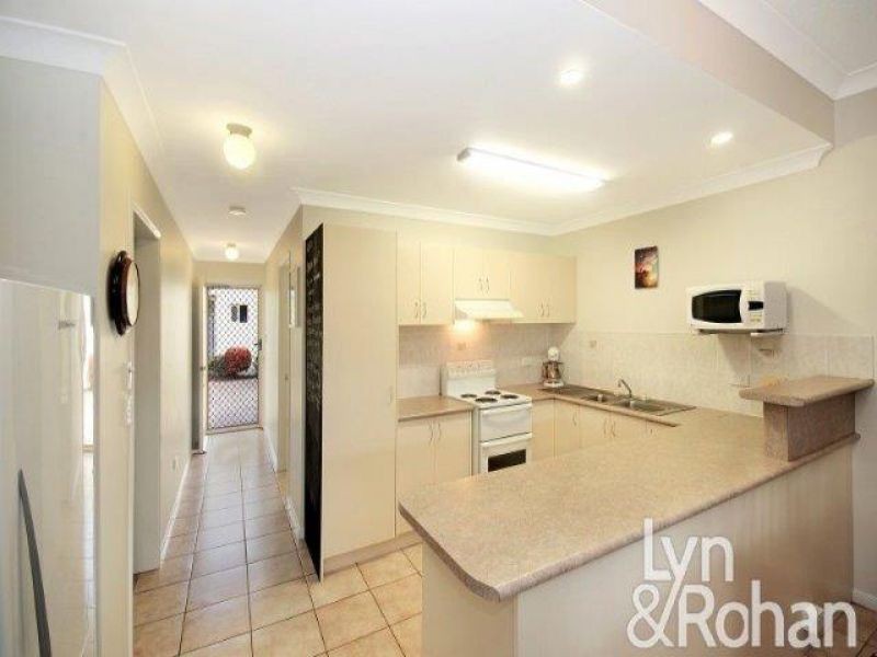 2/11 China St, Mundingburra QLD 4812