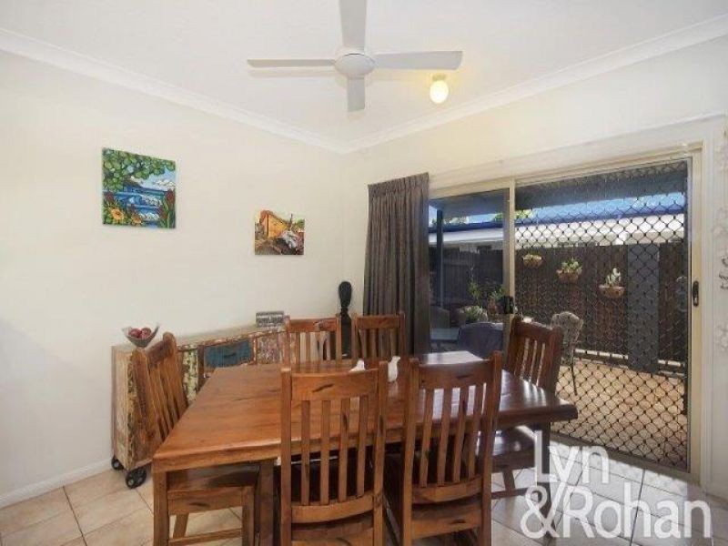 2/11 China St, Mundingburra QLD 4812