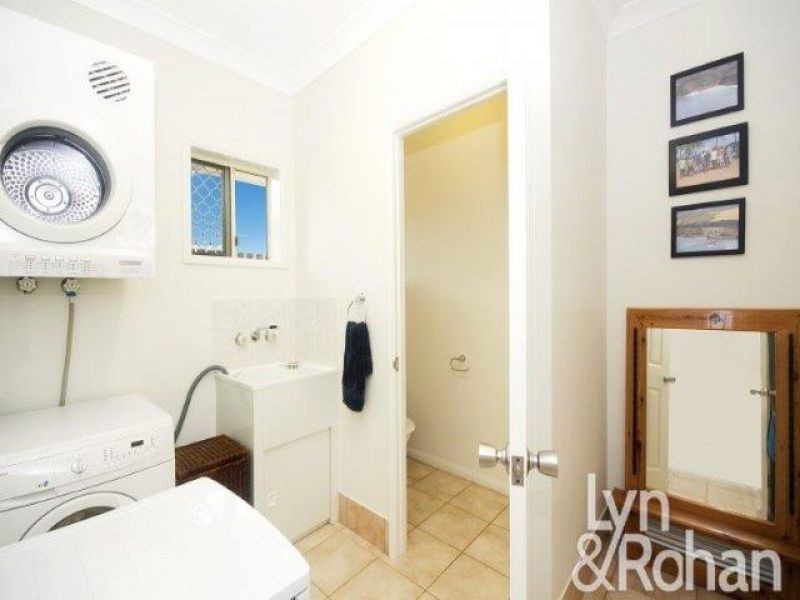 2/11 China St, Mundingburra QLD 4812