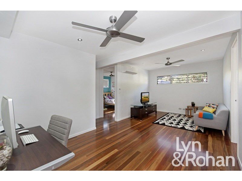 16 Chandon Place, Castle Hill QLD 4810