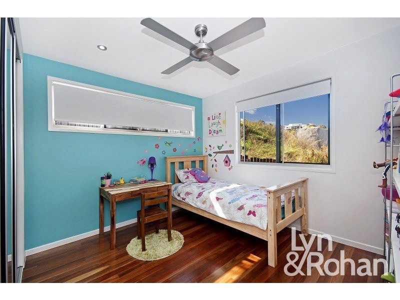 16 Chandon Place, Castle Hill QLD 4810