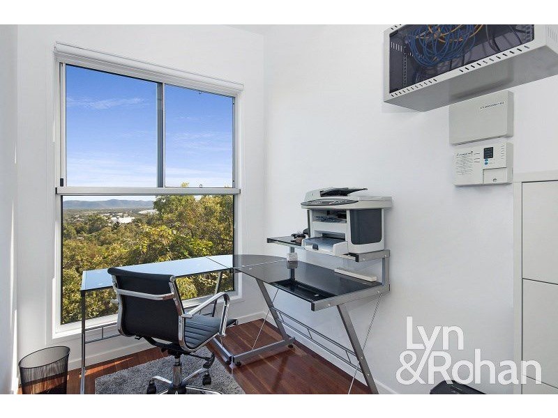 16 Chandon Place, Castle Hill QLD 4810