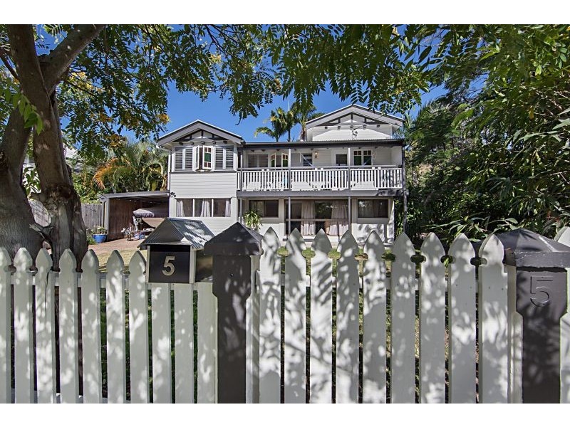 5 Robinson Street, Belgian Gardens QLD 4810