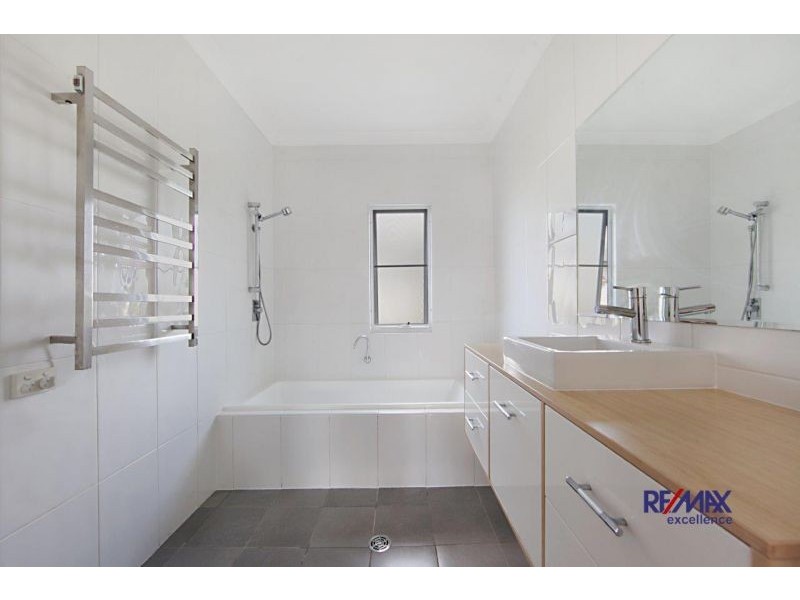 4 Yates Street, Railway Estate QLD 4810