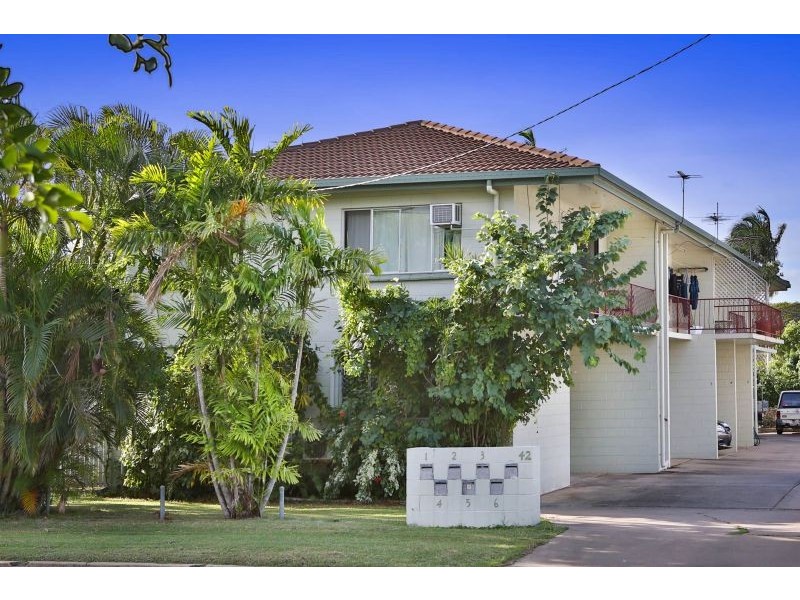 1/42 Clayton Street, Hermit Park QLD 4812