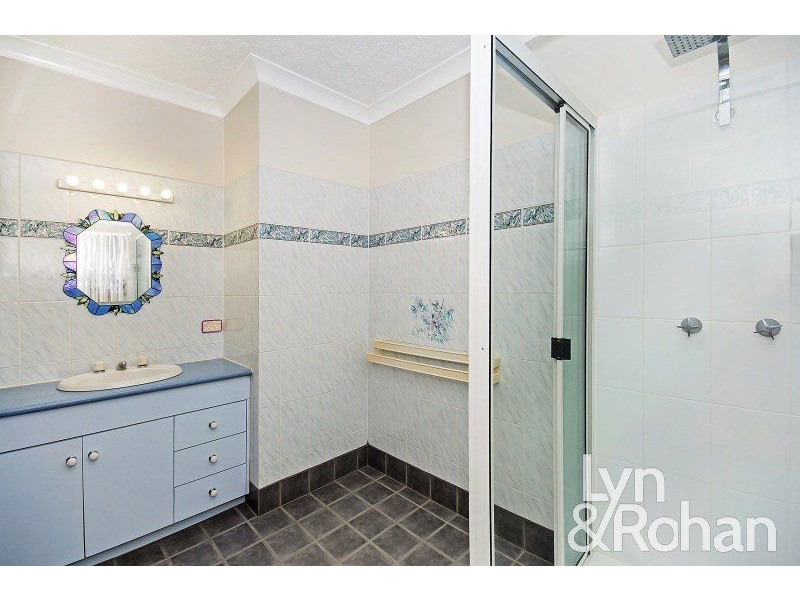 9 Avon Avenue, Kirwan QLD 4817