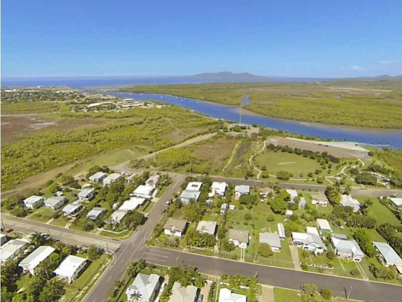 12 Yates Street, Railway Estate QLD 4810