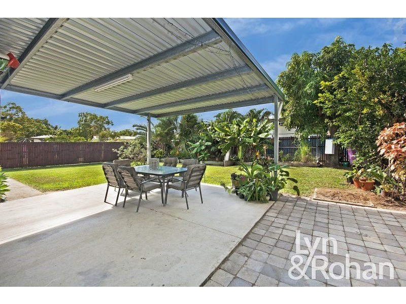 9 Balonne Drv, Wulguru QLD 4811