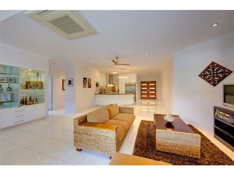 7 Mentmore Court, Bushland Beach QLD 4818