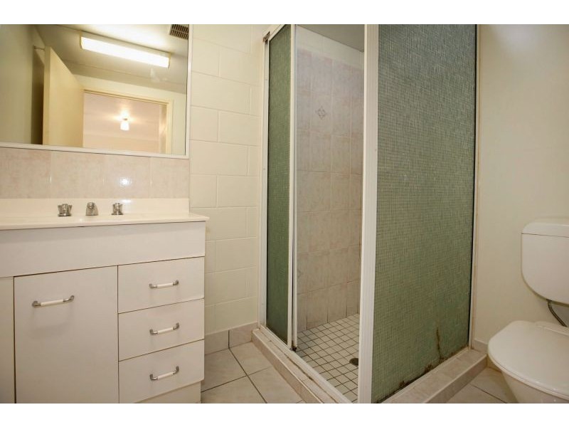 2/133-137 Ireland Street, Oonoonba QLD 4811