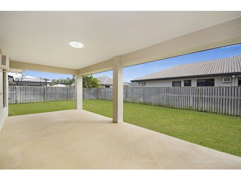5 Coolaree Drive, Bushland Beach QLD 4818
