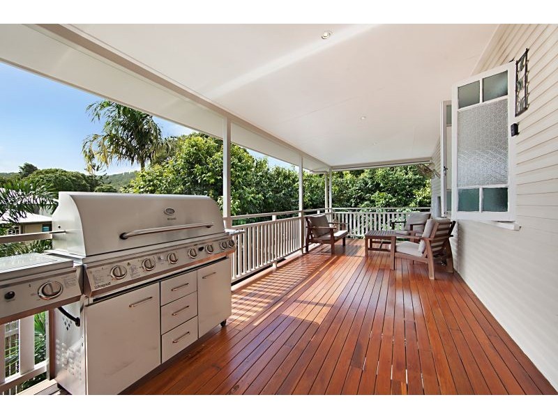 9 Estate Street, West End QLD 4810