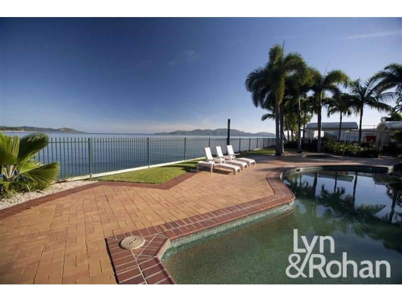 9/7 Mariners Drive, Townsville City QLD 4810