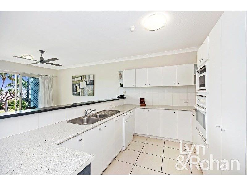 9/7 Mariners Drive, Townsville City QLD 4810