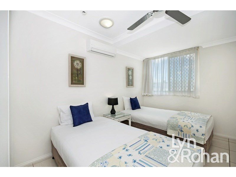 9/7 Mariners Drive, Townsville City QLD 4810