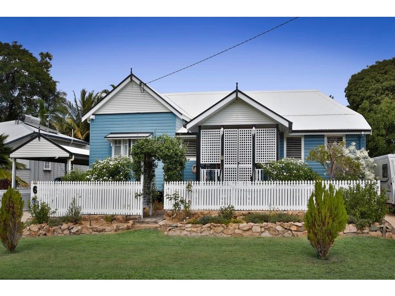 6 Burton Street, Mysterton QLD 4812