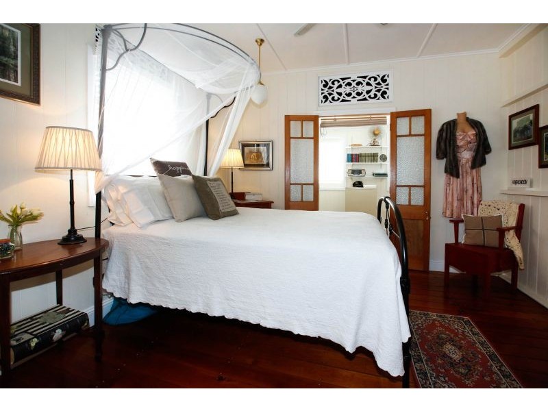 6 Burton Street, Mysterton QLD 4812